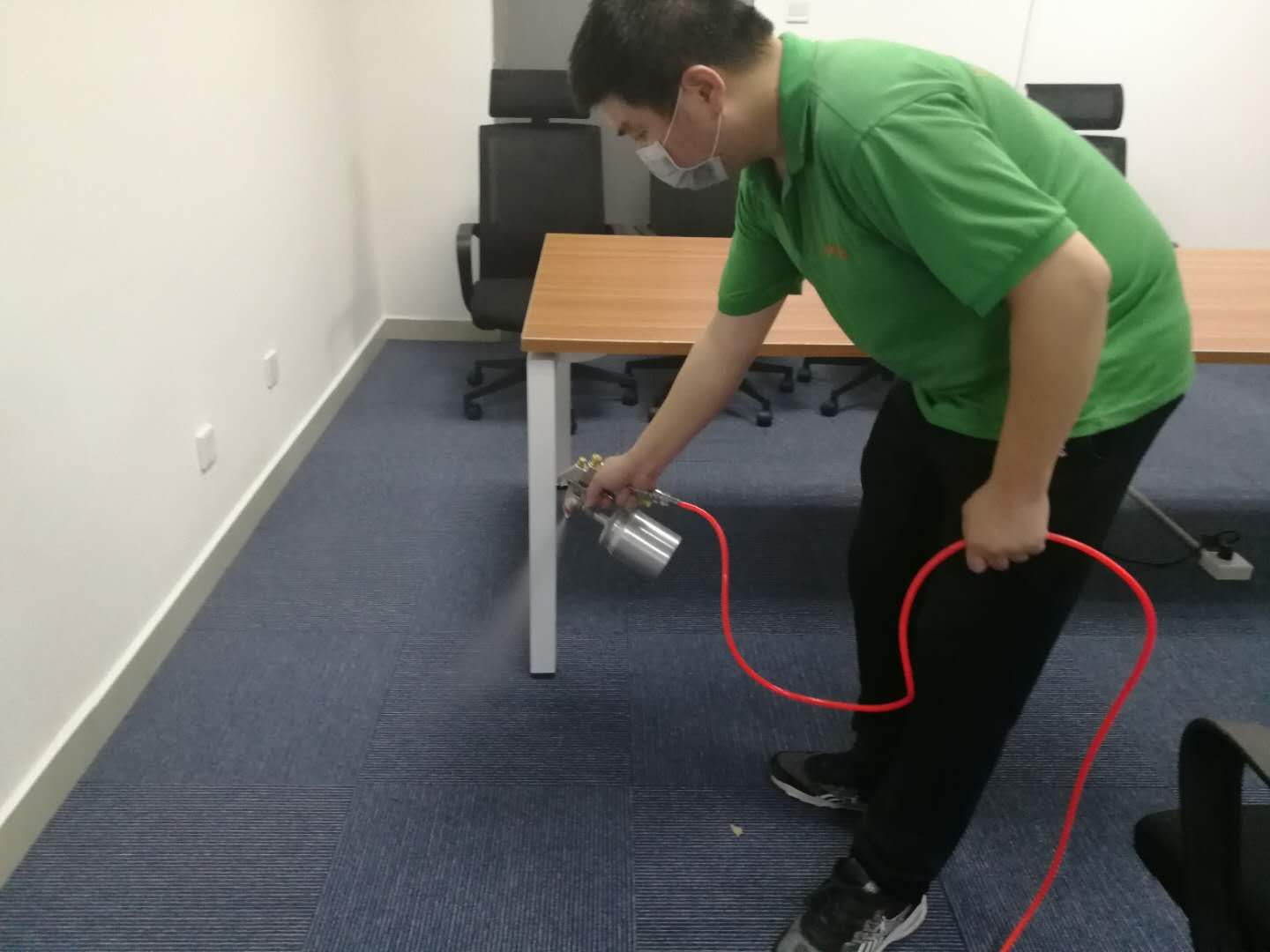 【格安瑞環(huán)?！繉毎矙C(jī)場物流大廈A座辦公室裝修污染治理案例
