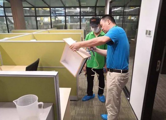 格安瑞總裁顏怡華親臨施工現(xiàn)場指導工作
